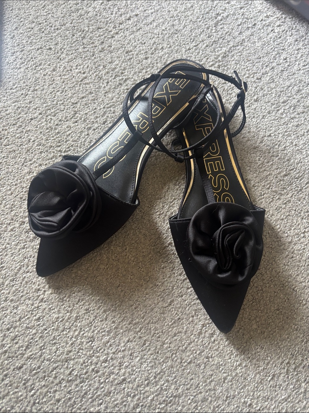Black Pointed-Toe Slingback Flats with Rosette